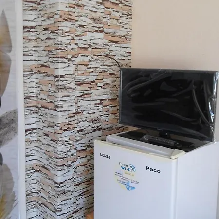 Kъща за гости садала