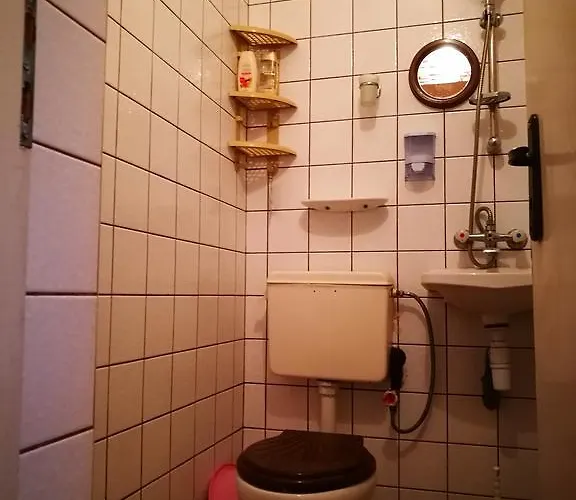 Kъща за гости садала 3*