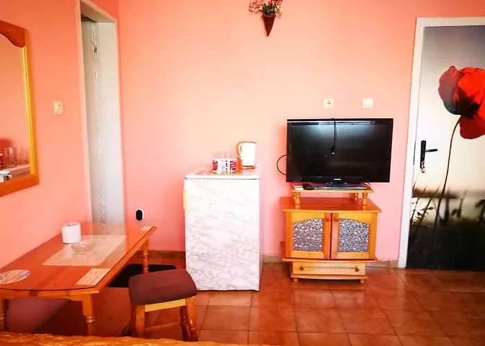 Kъща за гости садала 3* Несебър