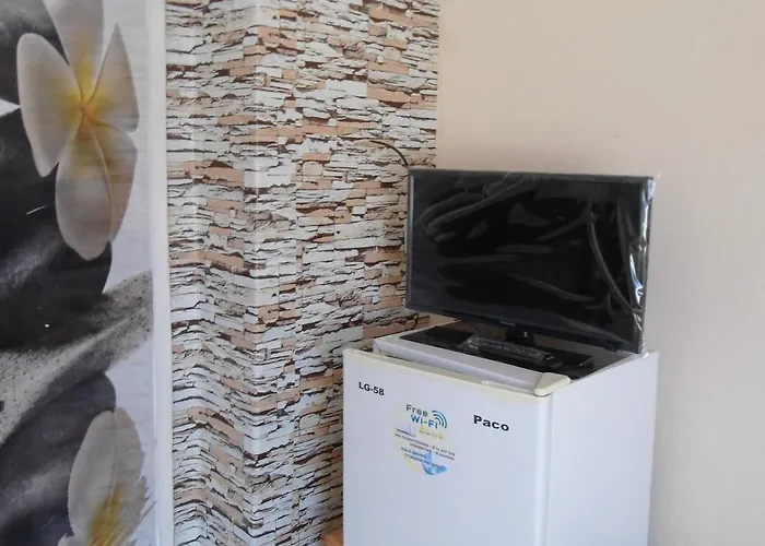 Kъща за гости садала